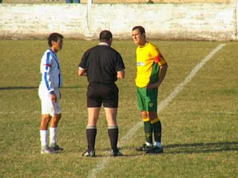 Once Unidos se recuperó en el clásico | Miramarense