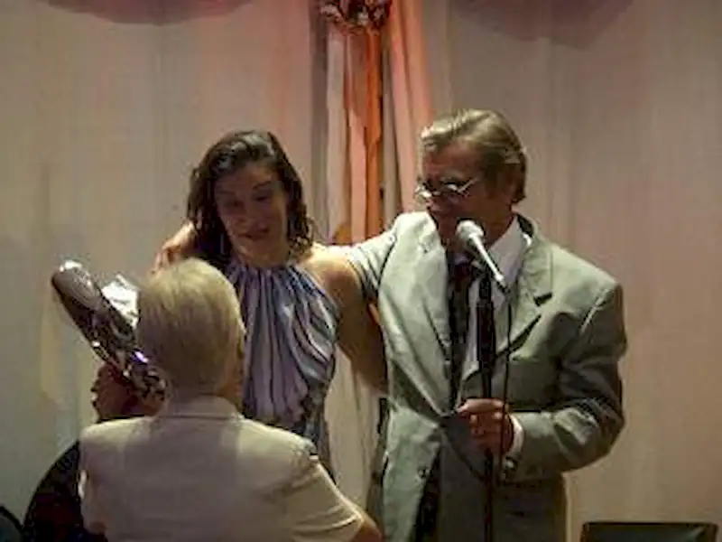 Reconocimiento a Karina Levine | Miramarense