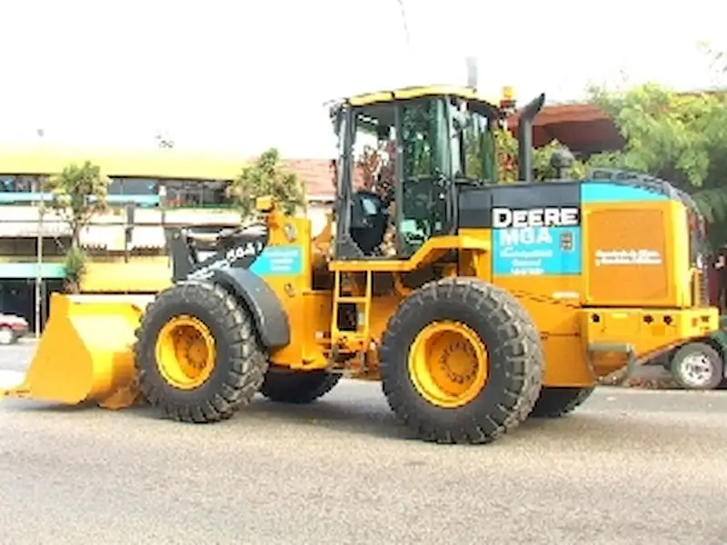 Turismo | Nueva maquinaria vial