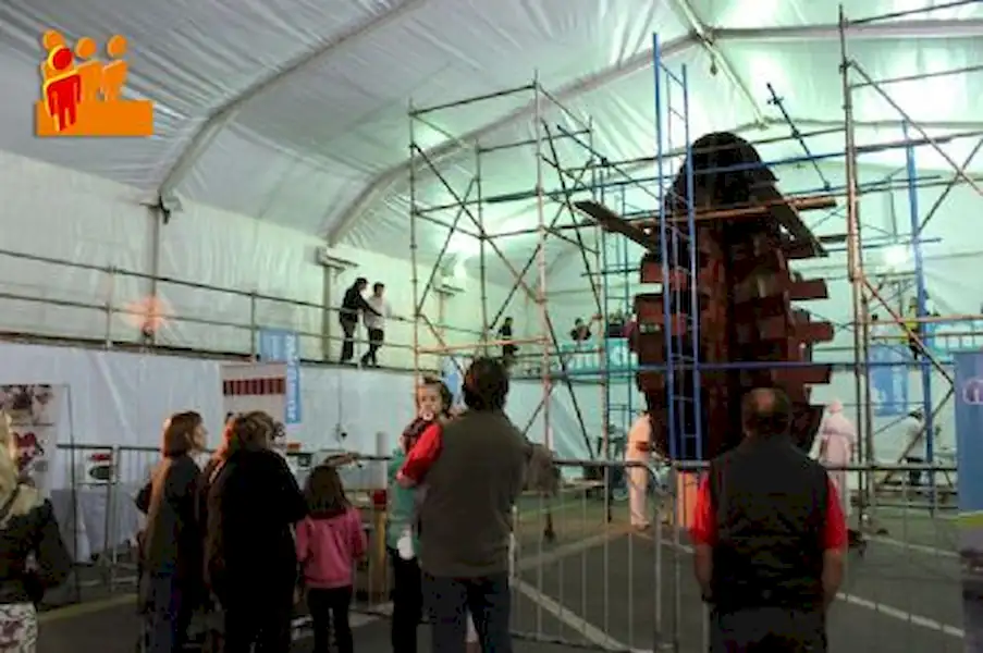 Construcción del Huevo de Pascua Gigante | Miramarense