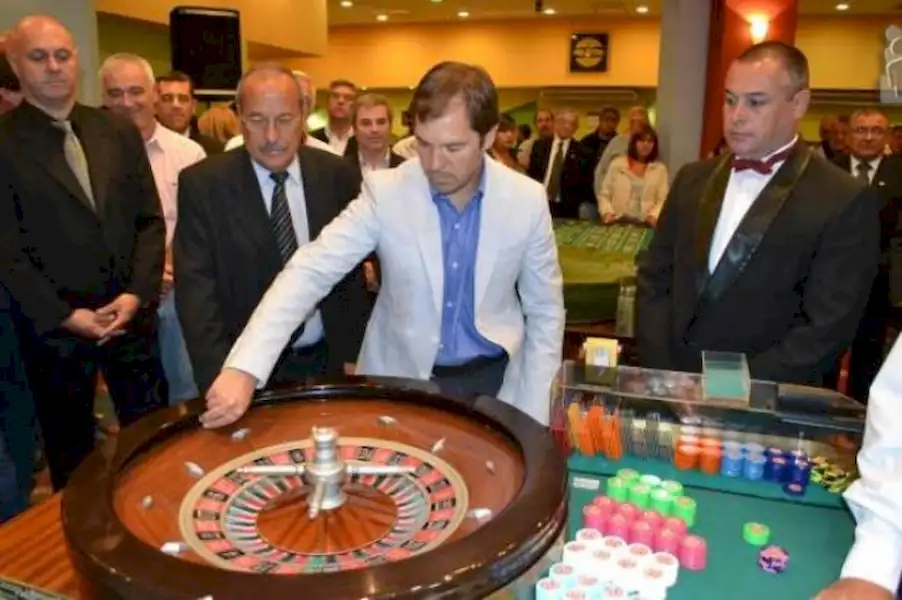 Negro el 31 fue la primera bola de la temporada | Miramarense