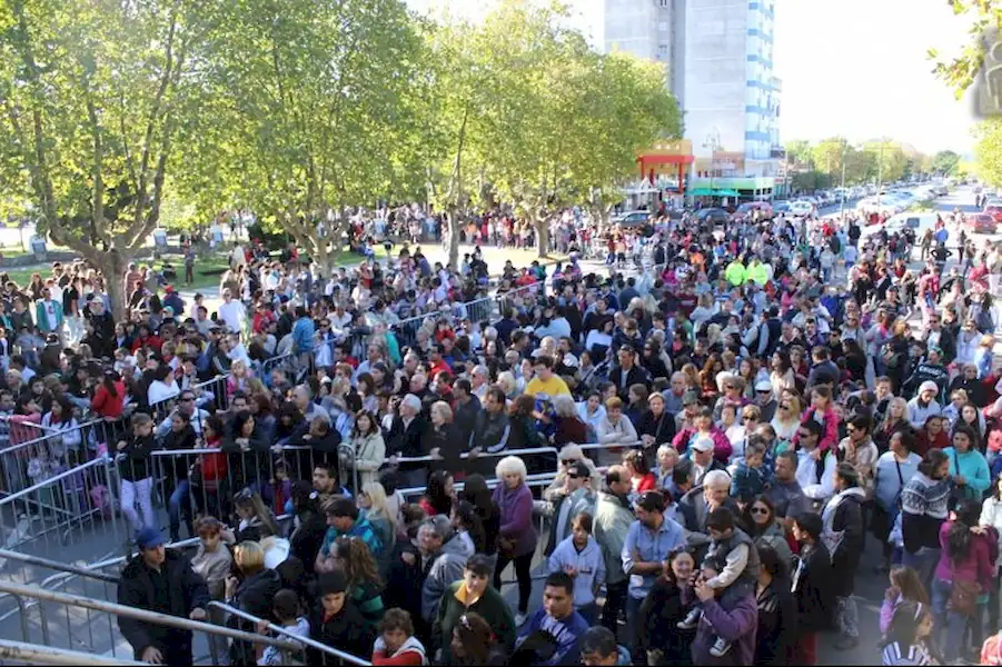 Turismo | Se repartió el Huevo de Pascuas Gigante