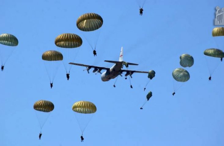 Local | Prácticas de Paracaidismo en Miramar