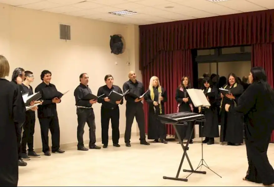 Local | Miramar festejó su aniversario Cantando