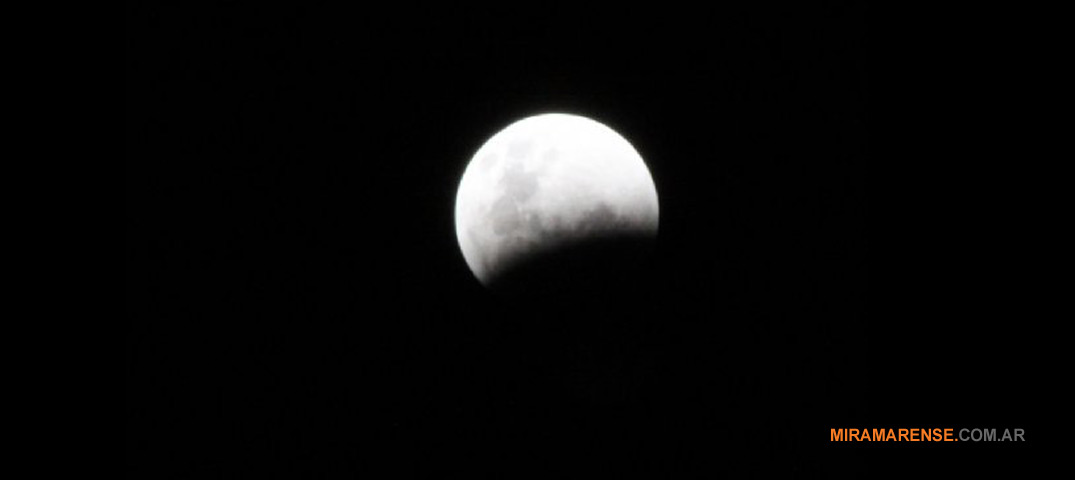 La Luna fue la protagonista en la noche del domingo | Miramarense