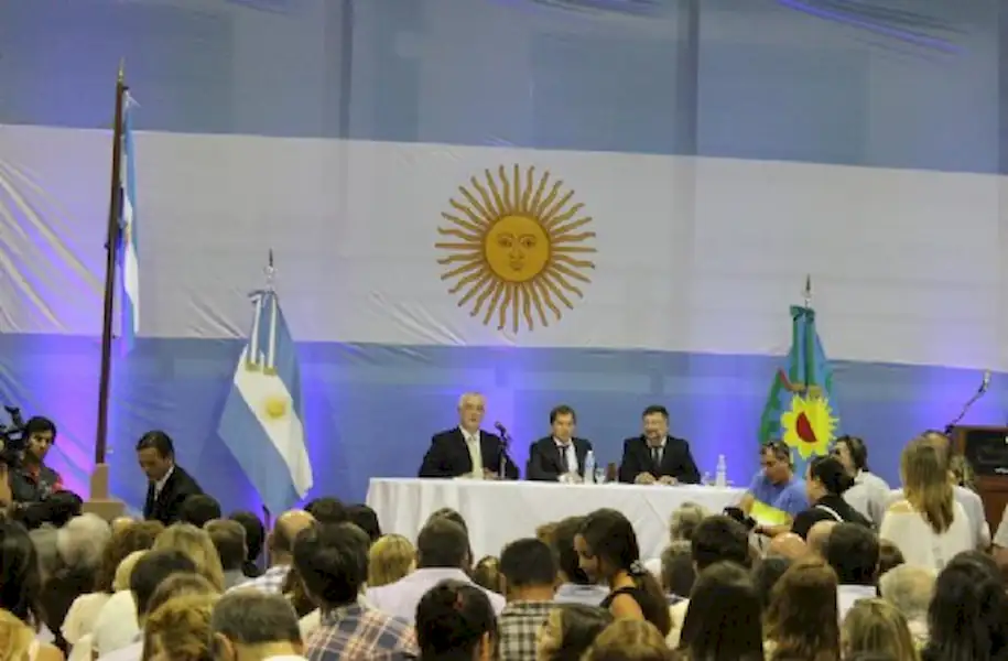 Juró el Intendente Germán Di Cesare | Miramarense