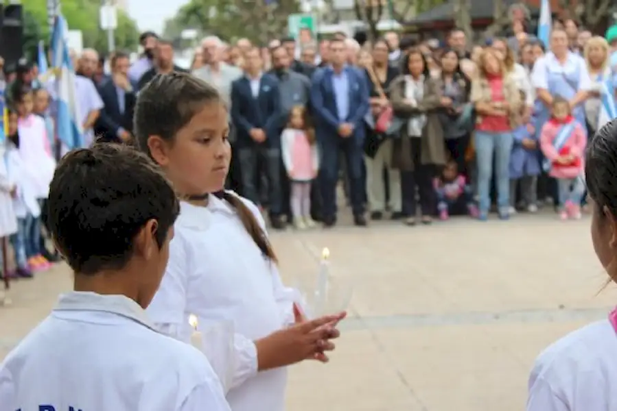 Acto por el 2 de Abril | Miramarense