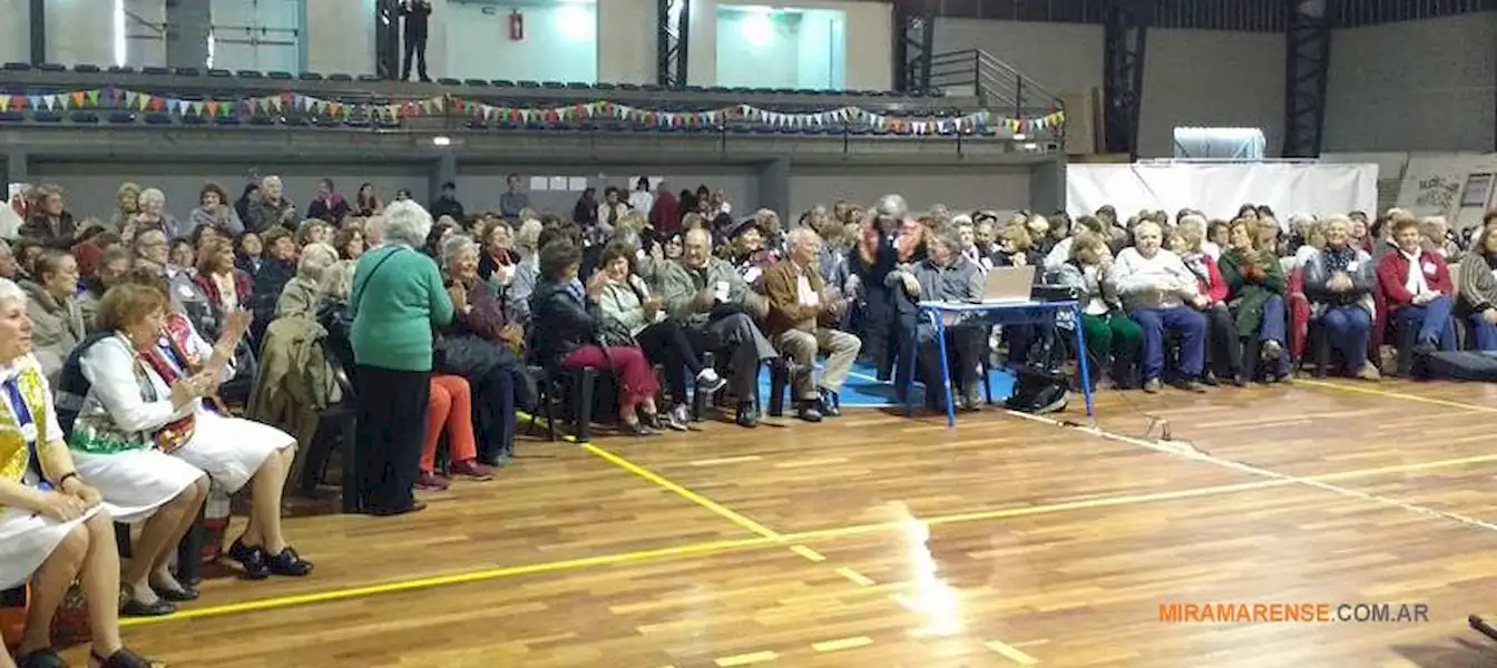 Cultura | 10° Congreso Internacional de Papelnonos