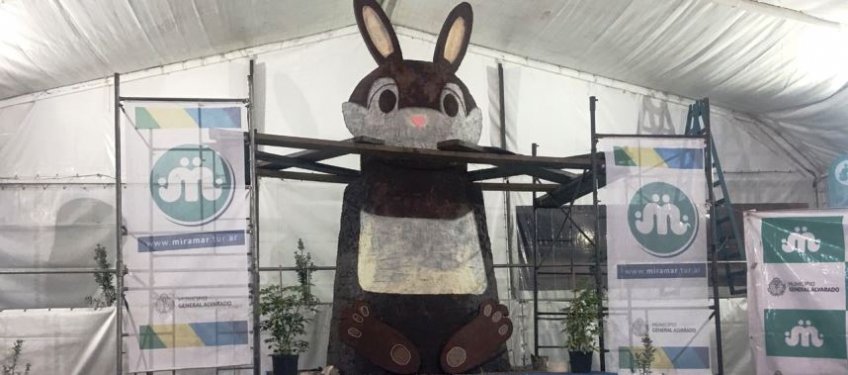 Turismo | Conejo Gigante de Chocolate