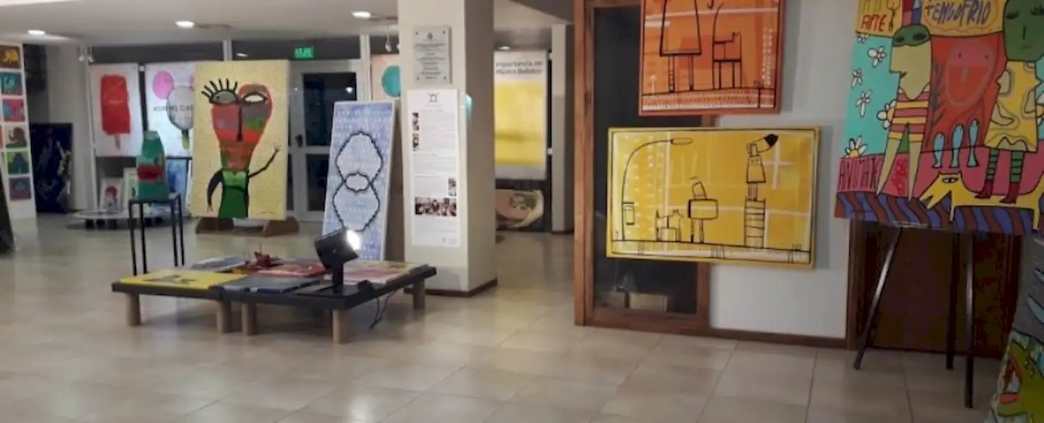 Cultura | Milo Lockett pinta en Miramar