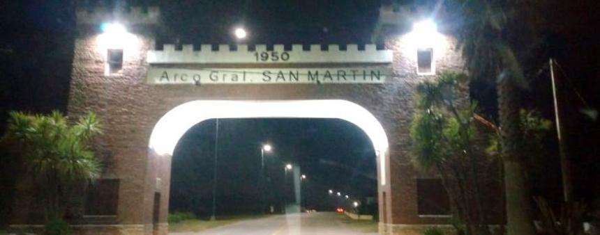 Nueva iluminación del Arco a San Martín | Miramarense