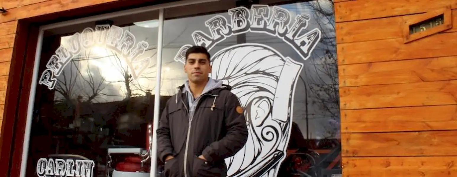 Local | Un corte de pelo a cambio de una leche