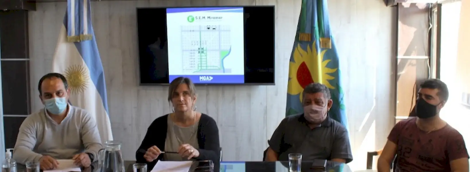 Local | Habrá estacionamiento medido en el centro durante la temporada