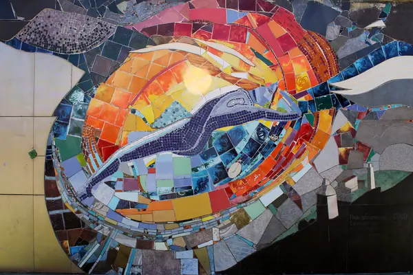 Mural del muro 1, cara A: La Sirena, Rubén Darío, entre Italia y Argentina