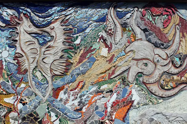 Mural del muro 3, cara B: Fondo del mar (el mar de Miramar)