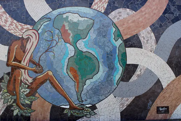Mural del muro 5, cara A: Madre Naturaleza